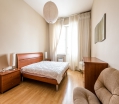 rent 3-room apartment with a balcony in historical center St-Petersburg